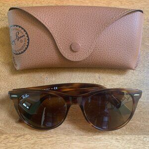 Ray Ban WAYFARER II CLASSIC Striped Havana RB2185 954/33 55-18